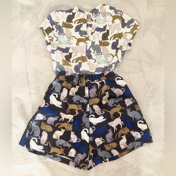 H&M kitty cat print top and bottom set - Picture 2 of 9